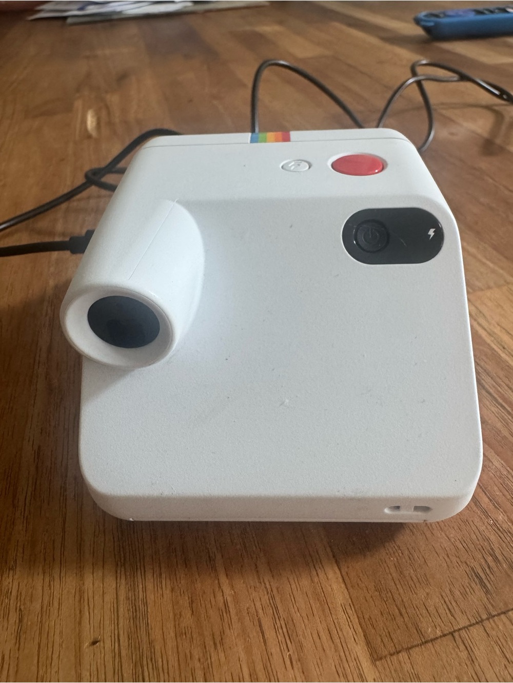 Polaroid Go Mini Instant Camera White + Charger Cord | Y2K Aesthetic - Picture 3 of 4